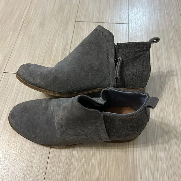 Toms Gray Suede Ankle Booties - Picture 7 of 11